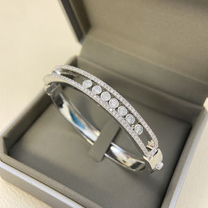 Brazaletes Finos Hechos a Mano en Oro Rosa y Plata de Ley con Incrustaciones de Circonia Geométrica Clásica, Alta Calidad, Versátiles, Unisex - Product Image 4