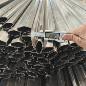 Tube hexagonal rhomboïde creux en acier inoxydable 304, 50 mm, personnalisable pour la décoration de rampes - Product Image 2
