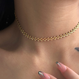 Collier YF4066 Vintage Fashion en acier inoxydable plaqué or 18 carats, sans ternissement, chaîne géométrique en forme de blé, de cerise et d'avion - Product Image 3