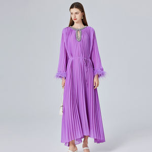 Robe élégante pour femmes Automne Nouvelle Collection Diamant clouté Col Rond Manches <span class=keywords><strong>Poilue</strong></span> Plissée Lâche Longue Robe - Product Image 3