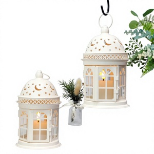Lanterne à bougie en métal blanc avec découpes de lune croissante et d'étoiles, forme circulaire, pour la décoration de la maison, Ramadan, Eid. - Product Image 2