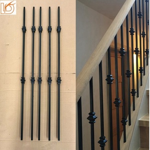 Lan can cầu thang sắt nghệ thuật trang trí trong nhà LD Metal hình vuông, hai khớp nối - Product Image 2