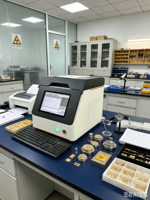 Nouvel arrivage : Spectromètre XRF de paillasse Aurispec EDX-B3N pour l'analyse de la pureté de l'or et de l'argent, certifié CE, avec détecteur Si-Pin US