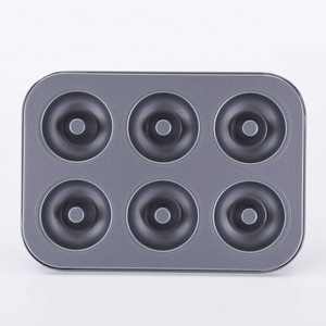 Molde para hornear de 6 cavidades para donuts, color gris espacial, para uso en horno doméstico. - Product Image 2