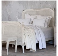 Lit en bois massif américain, chambre principale, grand lit, lit double sculpté à l'ancienne française, villa, lit en osier rétro