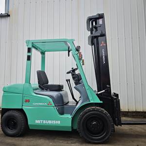 Montacargas Usados Diésel, Montacargas Pequeños Usados de 2 Toneladas, 2.5T, 3T, 3.5T con Motor Japonés Nissan ISUZU Mitsubishi, Precios de Montacargas - Product Image 1