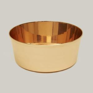 Bol de service en métal artisanal de qualité supérieure avec texture martelée, résistant à la rouille, idéal pour la salle à manger et la décoration intérieure, en vente - Product Image 1