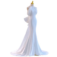Robe de mariée sirène à col licou, style simple et élégant, en satin français blanc, avec traîne et voile, pour cérémonie de mariage