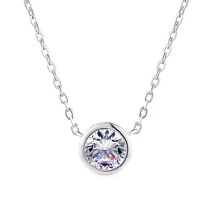 Simple Style 18K White Gold Plated Copper Thin Chain Solitaire Round Zirconia Disc Pendant Necklaces N385