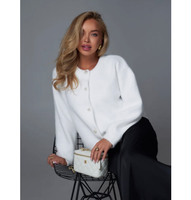 Eleganter Anti-Pilling Weißer Komfortabler Kunstpelz Gestrickter Damen-Cardigan aus Polyester mit Rundhalsausschnitt Stilvoller Lässiger Pullover
