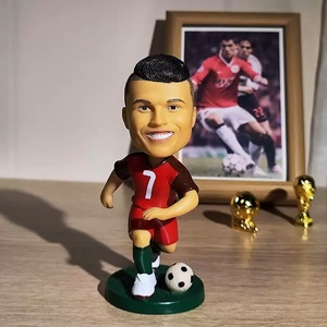Figurine en résine FRP Messi, Cristiano Ronaldo, Malm, Mbappé, modèle <span class=keywords><strong>de</strong></span> <span class=keywords><strong>poupée</strong></span>, cadeau d'anniversaire pour les fans - Product Image 1