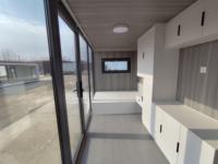 Maisons conteneurs en acier direct usine, modèles modernes préfabriqués, aménagement intérieur personnalisé, étanches, pour villas et jardins.