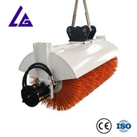 Balayeuse de voirie montée sur excavatrice, à entraînement hydraulique pour le nettoyage des chaussées et des bordures, largeur de travail 1500 mm en option