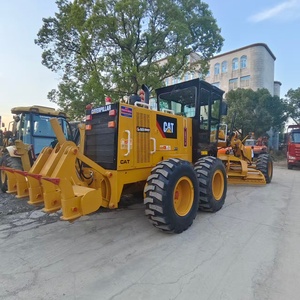 Machine de terrassement 140K d'occasion en excellent état : niveleuses CAT 140H, 140G, 140K avec moteur, pompe et boîte de vitesses d'origine japonaise en vente - Product Image 2