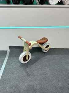 Vélo d'équilibre en <span class=keywords><strong>bois</strong></span> pour enfants, modèle OEM/ODM, best-seller, <span class=keywords><strong>tricycle</strong></span> en <span class=keywords><strong>bois</strong></span> pour bébés et jeunes enfants, fabriqué en usine - Product Image 5