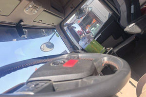 Camión Tractor Usado FAW Jiefang JH6 6×4, Euro 5, Automático, Suspensión Neumática, Cabeza Tractora de Alta Potencia - Product Image 4