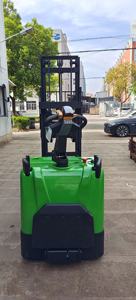 Grúa de elevación de 2000Kg y 4,5 M, tipo Walkie de pie, batería de horquilla larga, apilador de palés automático eléctrico completo con podio de Pedal - Product Image 4
