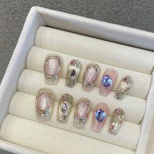 Fabricante al por mayor francés reutilizable Rhinestone taladro de lujo de alta calidad hecho a mano <span class=keywords><strong>uñas</strong></span> cortas beso prensa palo en las <span class=keywords><strong>uñas</strong></span> - Product Image 2