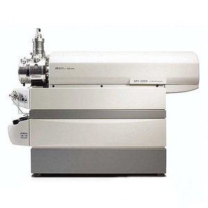 Sistema de Cromatografía Líquida de Alto Rendimiento con Espectrometría de Masas Absciex Api 3200 Lc Ms - Product Image 1