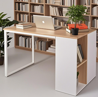 Station de travail de bureau élégante avec finition blanche lisse, design simple, bureau d'ordinateur adapté à la maison moderne, table d'ordinateur pour étude
