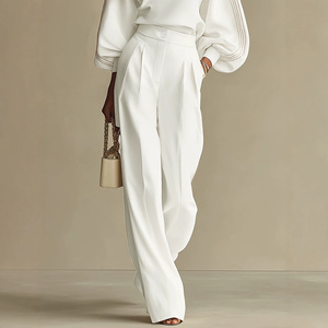 Ensemble deux pièces uni pour <span class=keywords><strong>femme</strong></span> avec haut en maille côtelée blanche à coupe ample et <span class=keywords><strong>pantalon</strong></span> large taille haute - Product Image 5