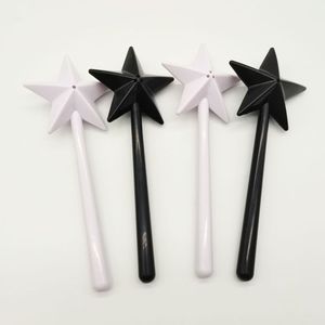 Lot de salières et poivrières amusantes en forme de baguette magique, en plastique, rechargeables, avec trous, pour dîner et barbecue - Product Image 2