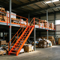 Plateforme de mezzanine modulaire en acier robuste sur plusieurs niveaux, pour stockage industriel et rayonnage de plancher supérieur