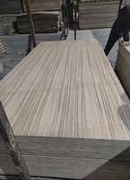 Panneaux de bois de haute qualité, noyau en pin/peuplier/falcata, panneaux de bois stratifiés fabriqués en Chine pour l'ameublement
