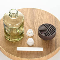 Diffuseur de voiture de luxe 120 ml, huile essentielle, parfum, flacon en verre avec bouchon à vis, aromathérapie automobile, parfum de voiture, flacon d'assainisseur d'air