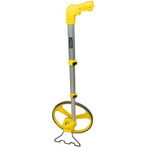 Rouleau à mesurer Stanley 15M, métrique, avec verrouillage manuel, ruban à mesurer de 318 mm de diamètre, 102 cm de hauteur - Product Image 3