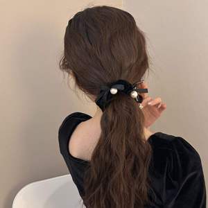 DZ French Retro Elegant Black Velvet Headband European and American Style Elastic <b>Fabric</b> Hairband with Pearl Ribbon - Product Image 4