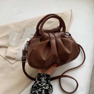 Sac bandoulière en cuir PU de haute qualité, style rétro, couleur unie, motif nuage, sac à main quotidien - Product Image 2