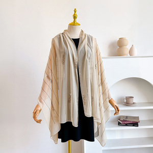 Écharpes et châles traditionnels, écharpe en soie blanche brodée 166*70cm, châle de mode pour femmes - Product Image 2