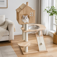 Arbre à chat multi-niveaux avec maison en bois, bol en acrylique transparent, rampe à gratter en sisal et jouet suspendu pour chats d'intérieur