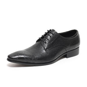 Chaussures en cuir décontractées pour hommes, avec semelles en cuir souple et surfaces douces, à bout pointu, sont des chaussures élégantes pour hommes. - Product Image 6