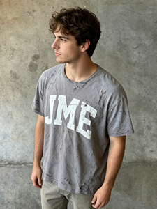 เสื้อยืดโอเวอร์ไซส์ทรงบ็อกซี่ พิมพ์ลายกราฟิก คุณภาพสูง ผ้าฝ้าย ทรงดรอปโชว์เดอร์ แบบครอป ซักวินเทจ ทำสีซีด  สำหรับผู้ชาย - Product Image 3