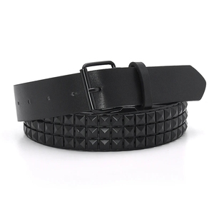 Nouvelle <span class=keywords><strong>ceinture</strong></span> tendance 2026 <span class=keywords><strong>en</strong></span> PU pour <span class=keywords><strong>femme</strong></span>, style punk rock, avec <span class=keywords><strong>perles</strong></span> carrées, rivets et double boucle réglable, pour un look hip-hop. - Product Image 3