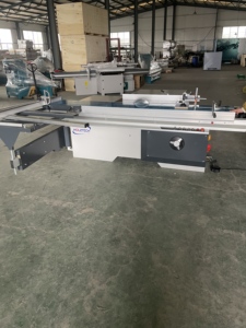 Scie à table coulissante compacte de précision HOLZTECH, lame de 300 mm, haute précision, pour le travail du bois et la fabrication d'armoires - Product Image 4