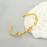 Bracelet ouvert pour femmes, plaqué or 18 carats, en acier inoxydable, imitation perle, 60 mm, bijoux rétro français