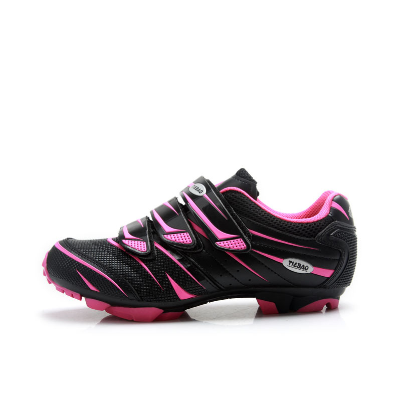 Black/rosy red