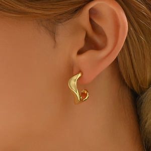 Pendientes de botón geométricos irregulares con engaste de cobre de estilo moderno para mujer al por mayor, el regalo perfecto para la moda - Product Image 3