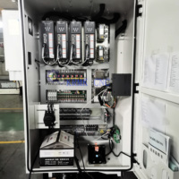 Centre d'usinage vertical CNC VMC855 avec système de commande Fanuc, adapté à l'usinage de petites pièces de précision