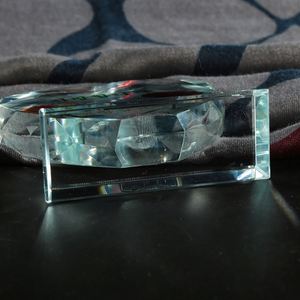 Trofeo de Cristal Grabado con Láser en Forma de Corazón, Personalizado al por Mayor de Fábrica WZ, Marco de Fotos de Cristal para Recuerdo - Product Image 4