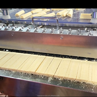 Ligne de production industrielle de gaufrettes, machine à gaufrettes à chauffage électrique, équipement de transformation alimentaire