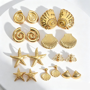 Boucles d'oreilles clous en alliage de zinc doré et acier inoxydable, motifs coquillages, étoiles de mer et conques, bijoux fantaisie sur le thème de l'océan - Product Image 3