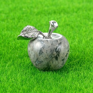 Tendance 2026 : Pendentif artisanal en jaspe Picasso poli, sculpté en cristal, en forme <span class=keywords><strong>de</strong></span> mini pomme d'Adam, objet décoratif en pierre précieuse, ornement cadeau pour la veille <span class=keywords><strong>de</strong></span> Noël - Product Image 1