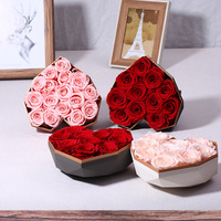 Rose éternelle préservée en forme de cœur avec diamant, cadeau très populaire pour la Saint-Valentin, Noël, le Nouvel An, la fête des mères, la remise des diplômes, Pâques