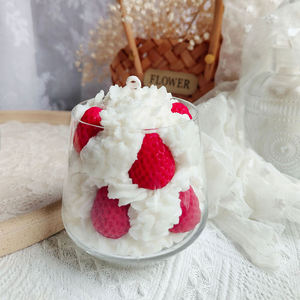 Bougie parfumée en forme de fraise luxueuse, créative et originale, aromathérapie dessert pour la décoration de la maison, cadeaux de mariage et de fêtes - Product Image 4