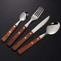 Couverts de restaurant en acier inoxydable avec manche en bois : couteau à steak, fourchette, cuillère, ustensiles de table argentés