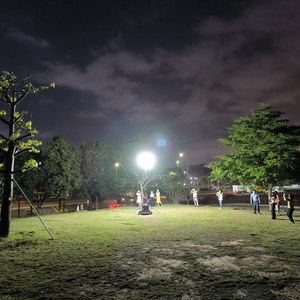 เสาไฟบอลลูน LED เคลื่อนที่ 600w Ip54 ดีไซน์จดสิทธิบัตร พร้อมขาตั้งแบบยืดหดได้ด้วยมือหมุน และเครื่องกำเนิดไฟฟ้าในตัว สำหรับงานก่อสร้าง - Product Image 5